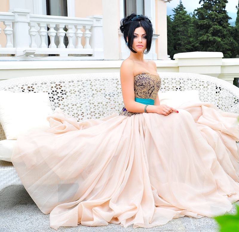 У меня ты найдешь всё, что пожелаешь - от нежных ласк до страстной и похотливой стороны. Самые смелые фантазии станут реальностью! Фото 100% мои, получала самые лестные отзывы. С удовольствием окунусь с тобой в омут страсти и разврата 🔥- достаточно сказать, что ты готов! 🌹🔞 19895, 20 лет