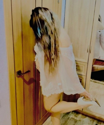 Нежная леди с обворожительной улыбкой ждет встречи с состоятельным джентльменом. Я окружу тебя нежностью и лаской, подарю море наслаждения и эмоций. Позвони, и ты останешься доволен! 2256, 27 лет