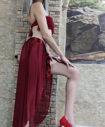 Я готова погрузить тебя в мир сексуальных фантазий и наслаждения. Забудь обо всем и предавайся моим ласкам. У меня есть много возможностей для твоего удовольствия - классический секс, оральные ласки, ролевые игры, массаж. Забронируй встречу со мной и я подарю тебе незабываемый опыт. Мои отзывы говорят сами за себя. Посмотри фото в моем профиле и ты поймешь, почему я так популярна. Жду тебя в Москве, чтобы сделать нашу встречу незабываемой. 💋 9240, 25 лет